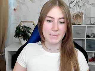 meganxcute live cam profile