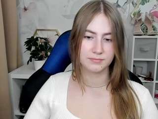 MeganxCute live cam preview