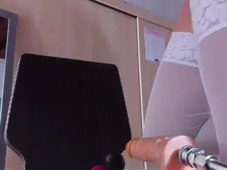naomidibello's Live Sex Cam Show