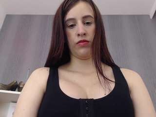pregnant-amira webcam