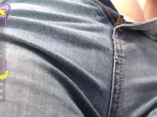 Amira's Live Sex Cam Show