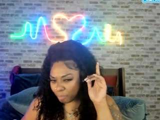 Live webcam model siennadivyne on Soda Cams