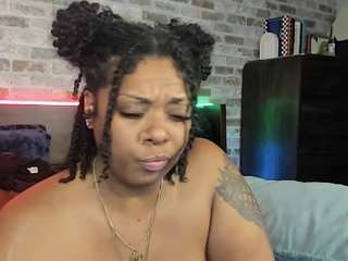 Sienna Divyne