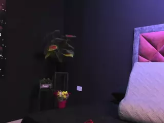 MIA's Live Sex Cam Show