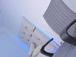 ivanisbigcock live cam