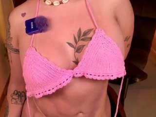 LisaMonroe live cam on CamSoda
