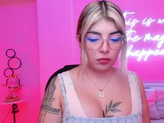 LisaMonroe's Live Sex Cam Show