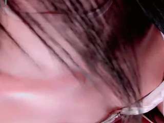 aliisson-doll Live Webcam on CamSoda