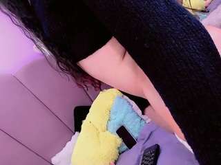 aliisson-doll Live Webcam on CamSoda