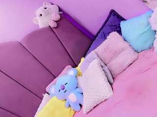 aliisson-doll Live Webcam on CamSoda