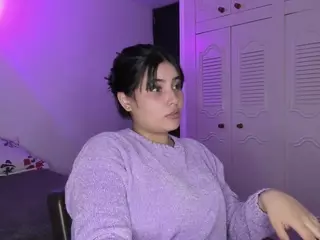 Helen-10's Live Sex Cam Show