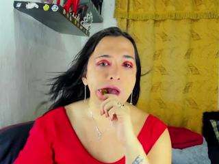SaraaDoll live cam preview