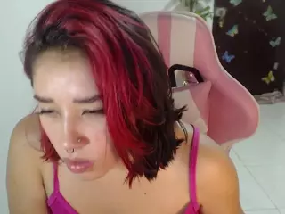 littleangel-m's Live Sex Cam Show