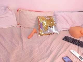 cockpleaserr Live Webcam on {site_name}