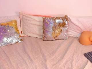 cockpleaserr's CamSoda show and profile