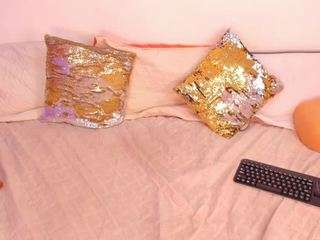 cockpleaserr's CamSoda show and profile