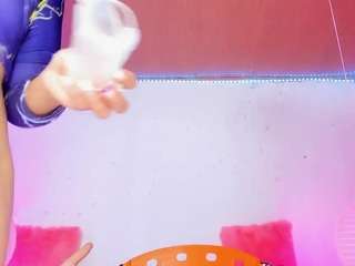 shannon-kane Live Webcam on CamSoda