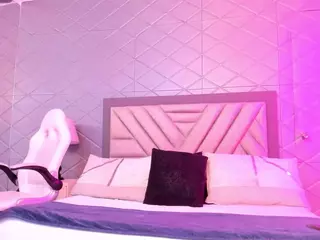Agatha-Blossom's Live Sex Cam Show