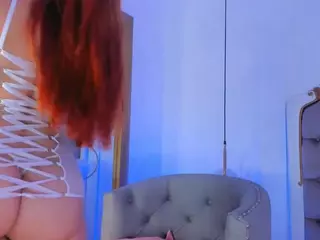 Emilia-Rey1's Live Sex Cam Show