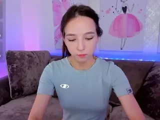 Lovely-Poppy's Live Sex Cam Show