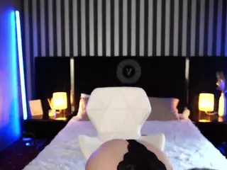 ArishkaSue's Live Sex Cam Show