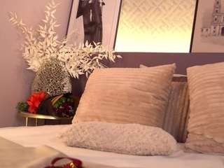 ellediane Live Webcam on CamSoda