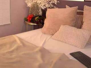 ellediane Live Webcam on CamSoda