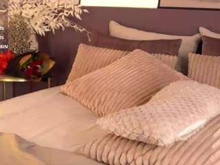 ellediane Live Webcam on CamSoda