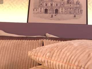ellediane Live Webcam on CamSoda