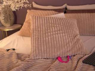 ellediane Live Webcam on CamSoda