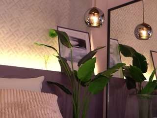 ellediane from CamSoda is Freechat