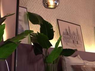 ellediane from CamSoda is Freechat