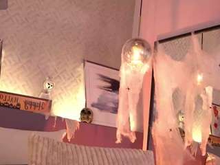 ellediane Live Webcam on CamSoda
