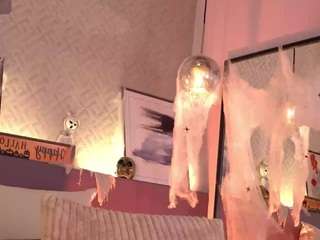 ellediane Live Webcam on CamSoda