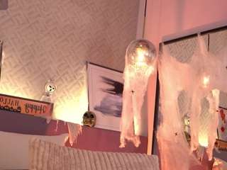ellediane Live Webcam on CamSoda