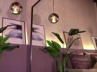 ellediane webcam model