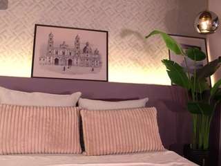 ellediane Live Webcam on CamSoda