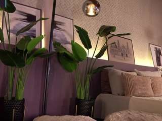 ellediane Live Webcam on CamSoda