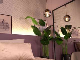 ellediane Live Webcam on CamSoda