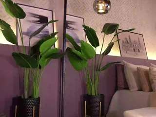 Live webcam model ellediane on Soda Cams