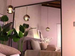 Live webcam model ellediane on Soda Cams