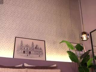 Live webcam model ellediane on Soda Cams