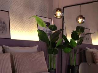 Live webcam model ellediane on Soda Cams