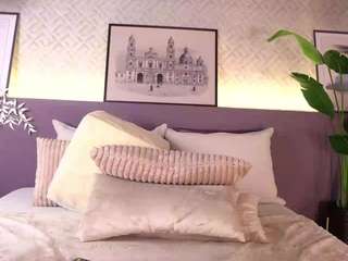 Live webcam model ellediane on Soda Cams