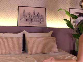 ⭐Tip me 101 to activate earthquake mode⭐Control lush x 102 tkns⭐Spin the wheel x 53 tks [32 tokens remaining]