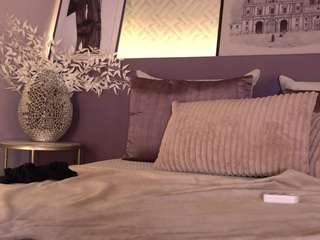 ellediane Live Webcam on CamSoda