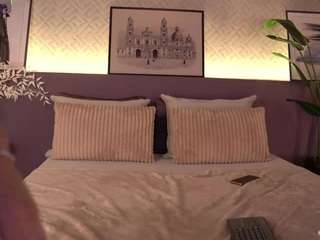 ellediane Live Webcam on CamSoda