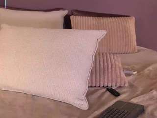 ellediane Live Webcam on CamSoda