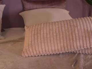 ellediane Live Webcam on CamSoda