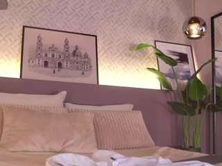 ellediane's CamSoda show and profile